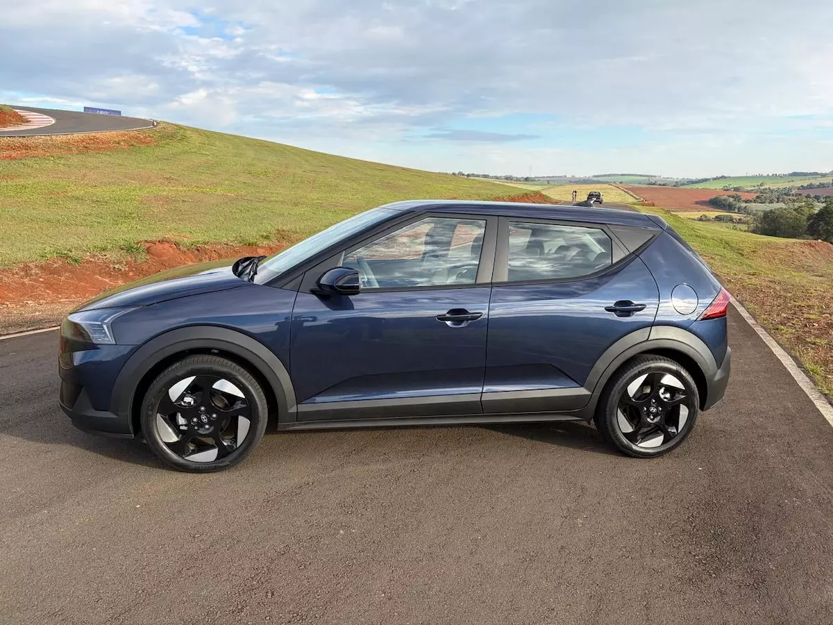 Hyundai i20 estreia no Brasil com seis versões e mira espaço entre HB20 e Creta 7 1781292034 813 Hyundai i20 estreia no Brasil com seis versoes e mira.webp