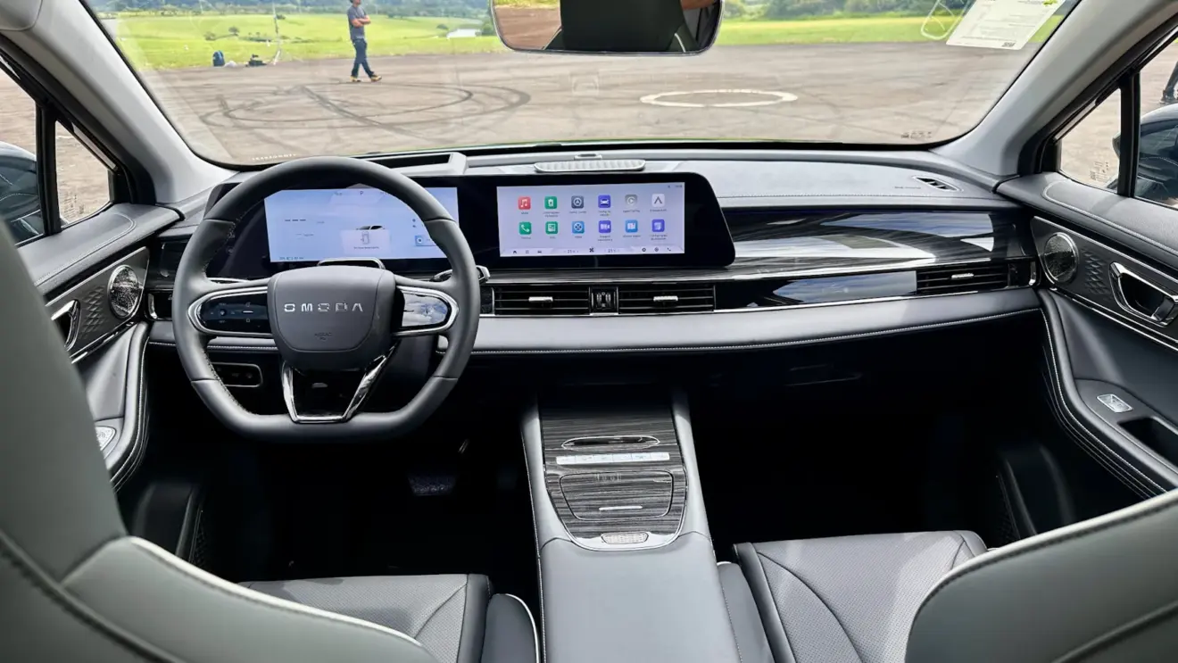 Omoda E5 vai despencar R$ 60 mil e virar o elétrico mais barato do Brasil 2 interior do Omoda E5