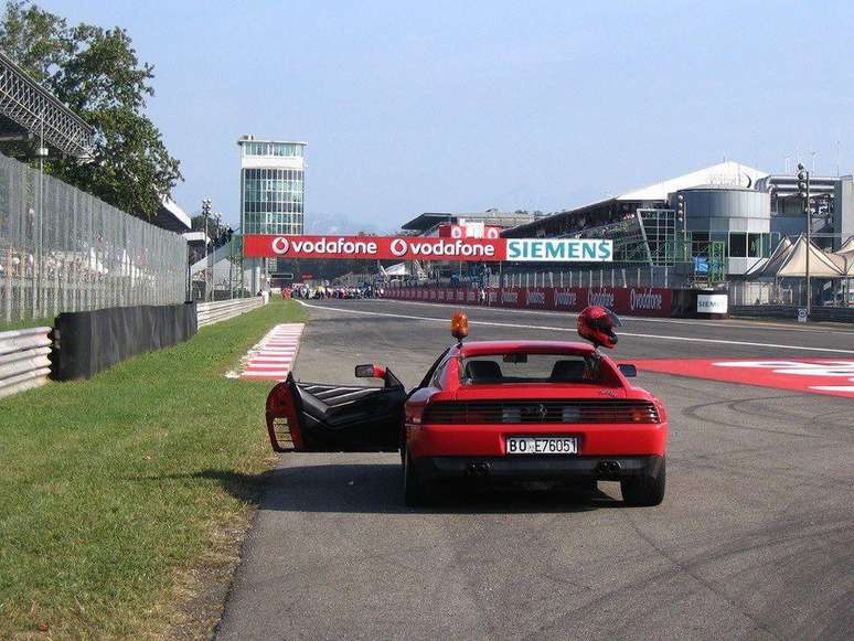 1789282271 830 A incrivel historia da Ferrari que virou carro de servico