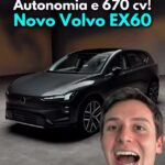 ⚡CONFIRMADO PARA O SEGUNDO SEMESTRE: Versão Brasileira Com 95 kWh e mais de 600 km de Autonomia (WLTP)⚡️ 🔌O grande salto está na recarga: graças à nova arquitetura elétrica e térmica, o EX60 pode recuperar até 340 km em cerca de 10 minutos em carregadores ultrarrápidos e fazer de 10% a 80% em aproximadamente 19 minutos, aproximando a experiência elétrica da lógica do abastecimento a combustão. A base disso é a combinação de cell-to-body com mega casting, que torna a bateria parte estrutural do chassi, reduz peso, aumenta rigidez e melhora a eficiência 🔋Na prática, o EX60 se distancia totalmente do XC60 híbrido vendido hoje no Brasil. Aqui não há mais motor a combustão nem sistemas auxiliares: tudo funciona como um ecossistema elétrico integrado. A versão P10 AWD entrega 510 cv, 72,4 kgfm de torque, faz 0–100 km/h em 4,6 s e usa uma bateria de 95 kWh. O SUV mede 4,80 m, tem entre-eixos de 2,97 m e porta-malas de 523 litros 🎯O modelo também inaugura a nova fase de “carro definido por software” da Volvo, com o sistema HuginCore, chips NVIDIA e Qualcomm, integração com o Gemini do Google e atualizações contínuas. Em segurança, estreia o cinto multi-adaptativo e novos sistemas de monitoramento interno e externo 🇸🇪Produzido na Suécia a partir de 2026, o EX60 já está confirmado para o Brasil no mesmo ano e se posiciona como a base da estratégia elétrica da Volvo para a próxima década 👉E aí, curtiu o novo Volvo EX60? Compraria?