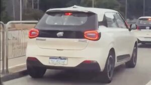 Curiositando 18 Dongfeng DFM Box acelera testes antes da estreia