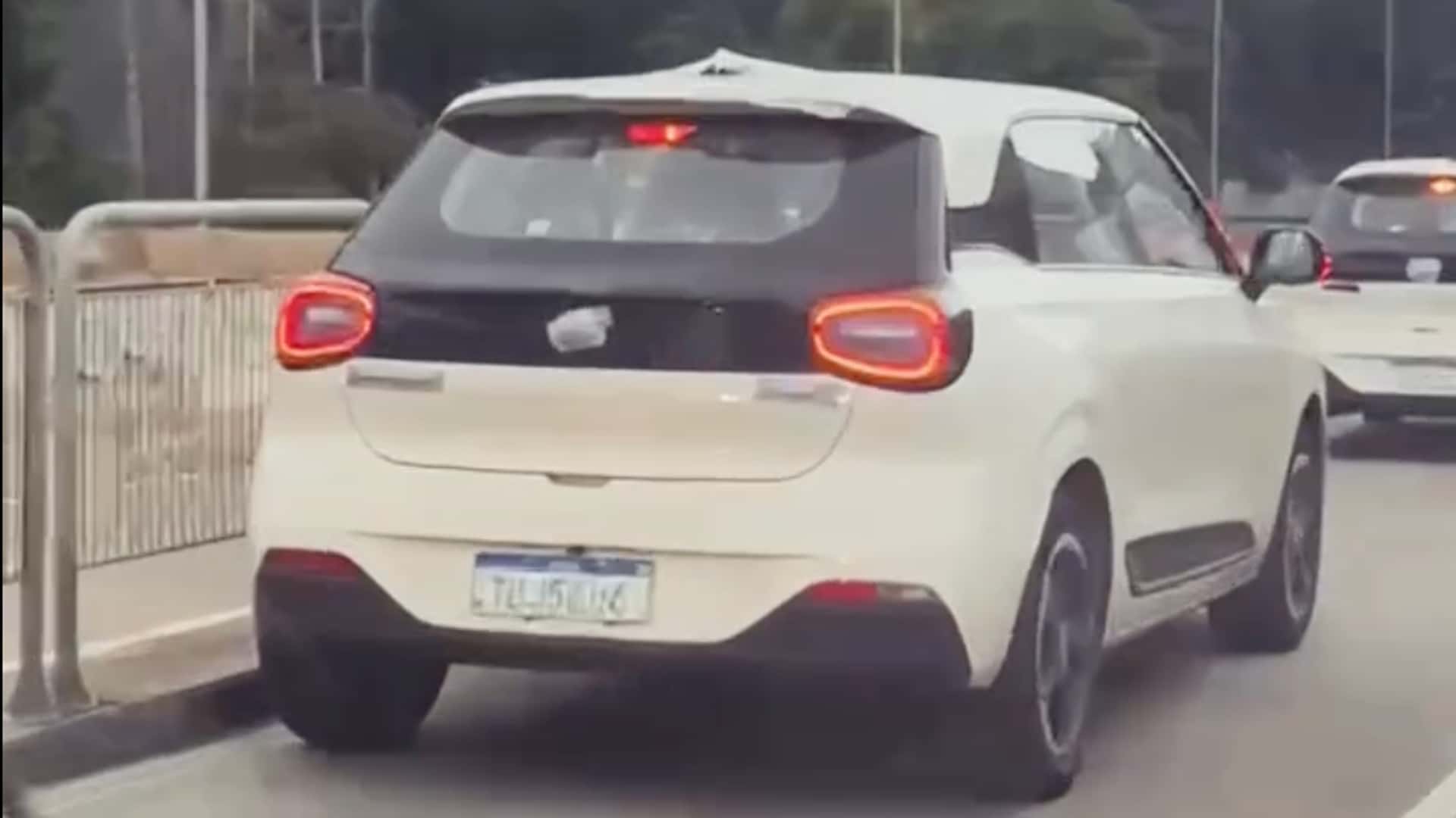 Curiositando 6 Dongfeng DFM Box acelera testes antes da estreia