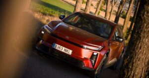 enfrentando a revolução dos carros elétricos chineses com a evolução mais japonesa possível
