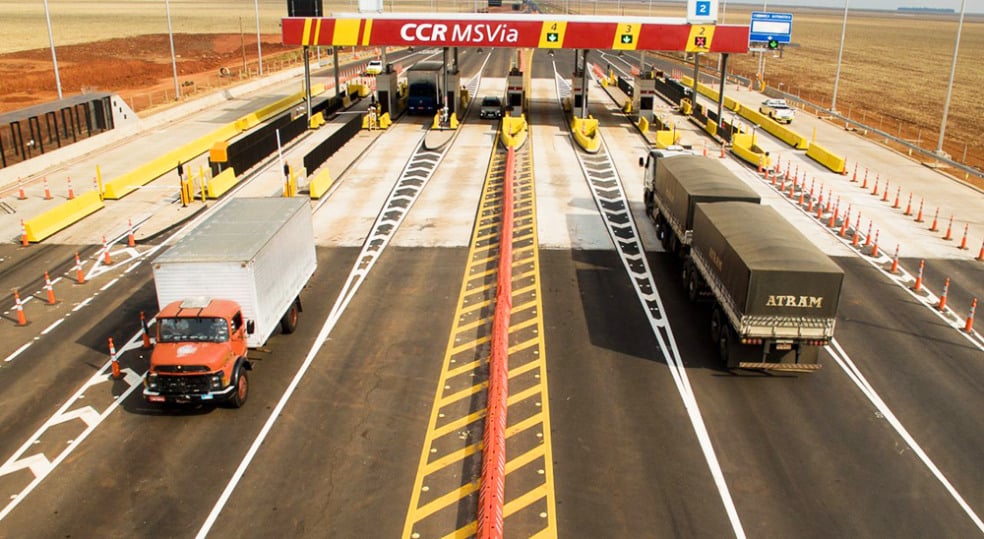 Carros podem ser cobrados como caminhão no pedágio eletrônico por falhas na identificação automática do veículo. - (Foto: Divulgação)