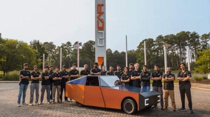 Curiositando 13 Carro solar criado por estudantes gera a própria energia enquanto roda e está estacionado