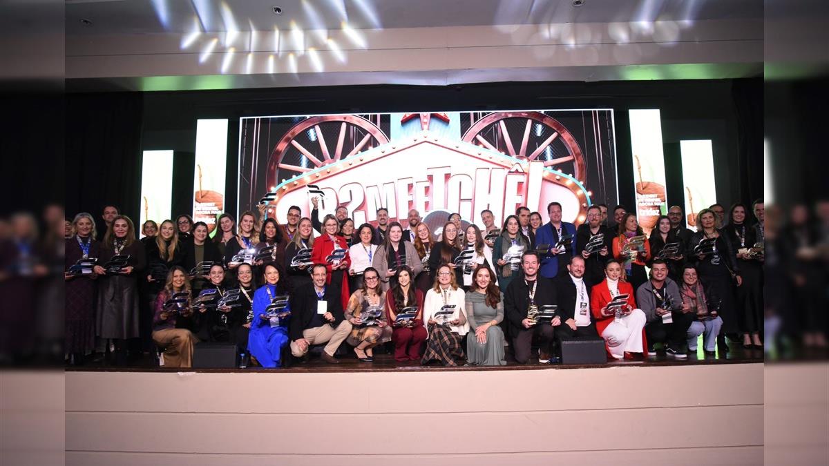 Frt Operadora abre B2Meet 2026 com premiação às agências parceiras; fotos