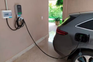 Crescimento na venda de carros elétricos acende alerta em condomínios do Rio de Janeiro