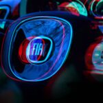 Fiat apresenta microcarro elétrico de quatro lugares inspirado em modelo dos anos 1950