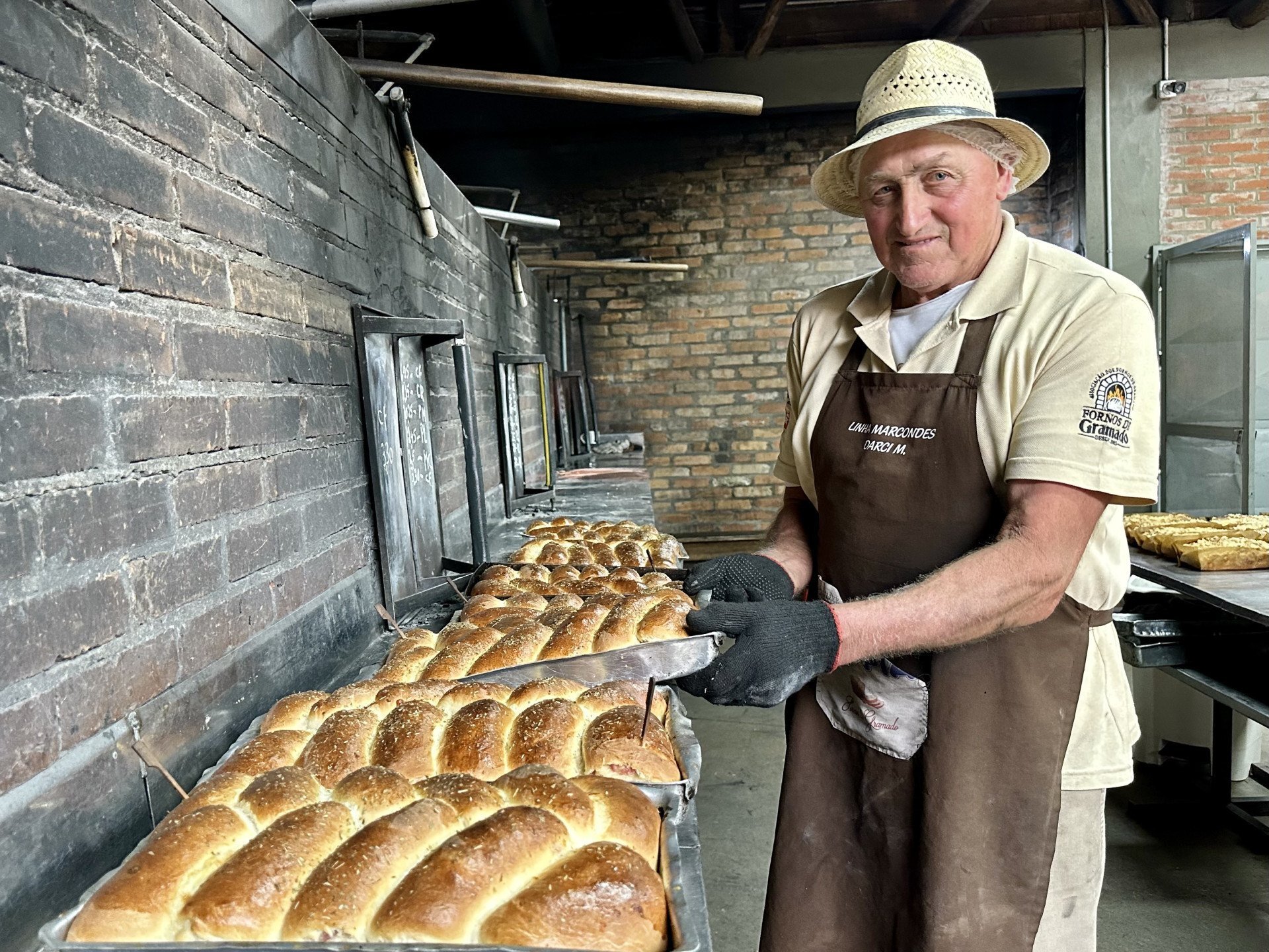 Famoso pãozinho com linguiça se torna patrimônio cultural imaterial de Gramado